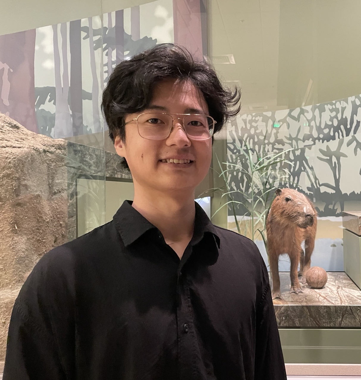 Haoyu Dong